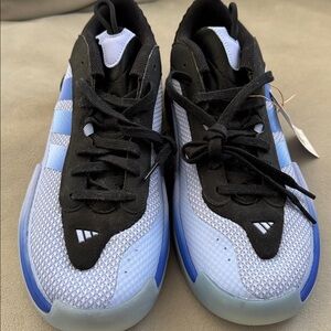 Adidas Exhibit Select 2.0, Women’s Size 11.5, NWT Basketball Shoes